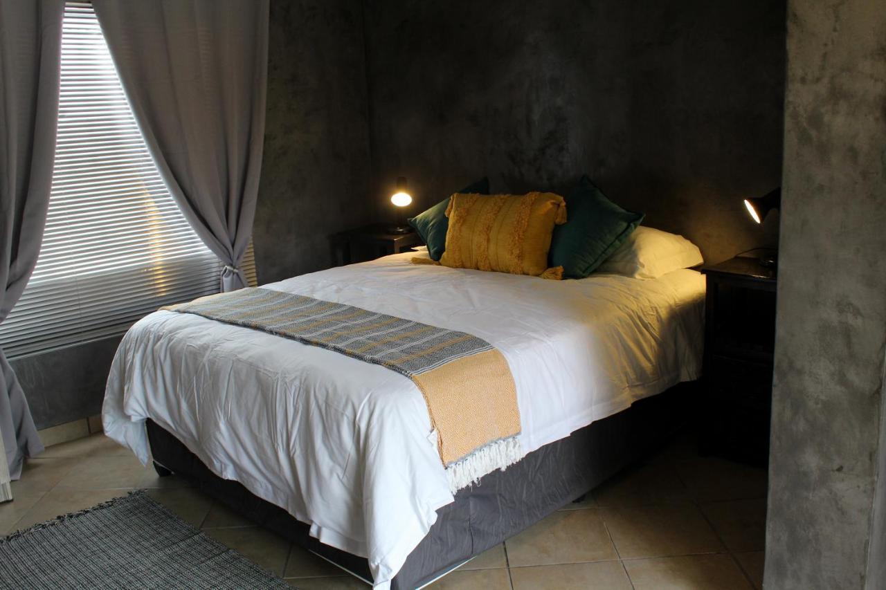 Hotel A Step Ahead Klerksdorp Zewnętrze zdjęcie
