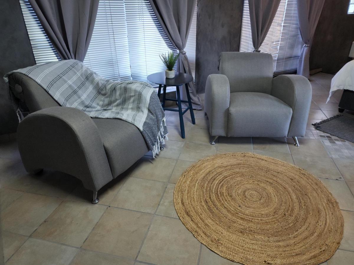 Hotel A Step Ahead Klerksdorp Zewnętrze zdjęcie